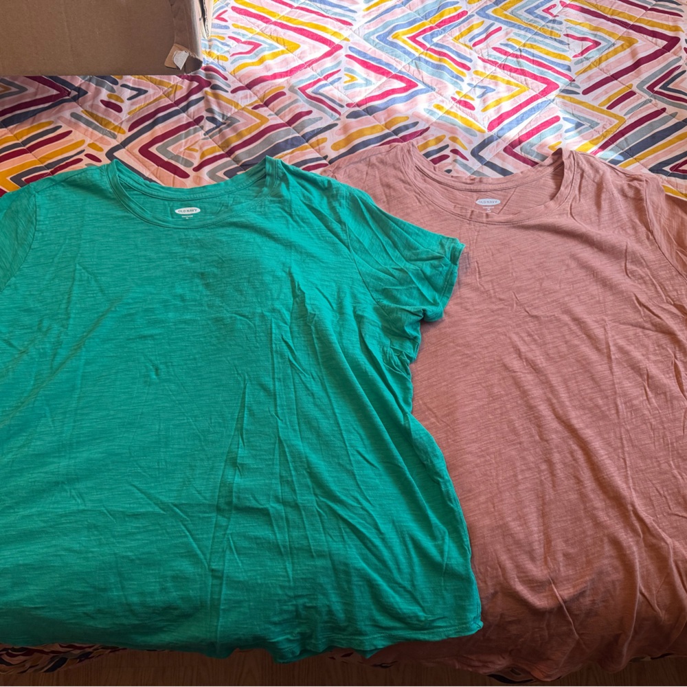 Women's Green and Pink Short Sleeve Tees